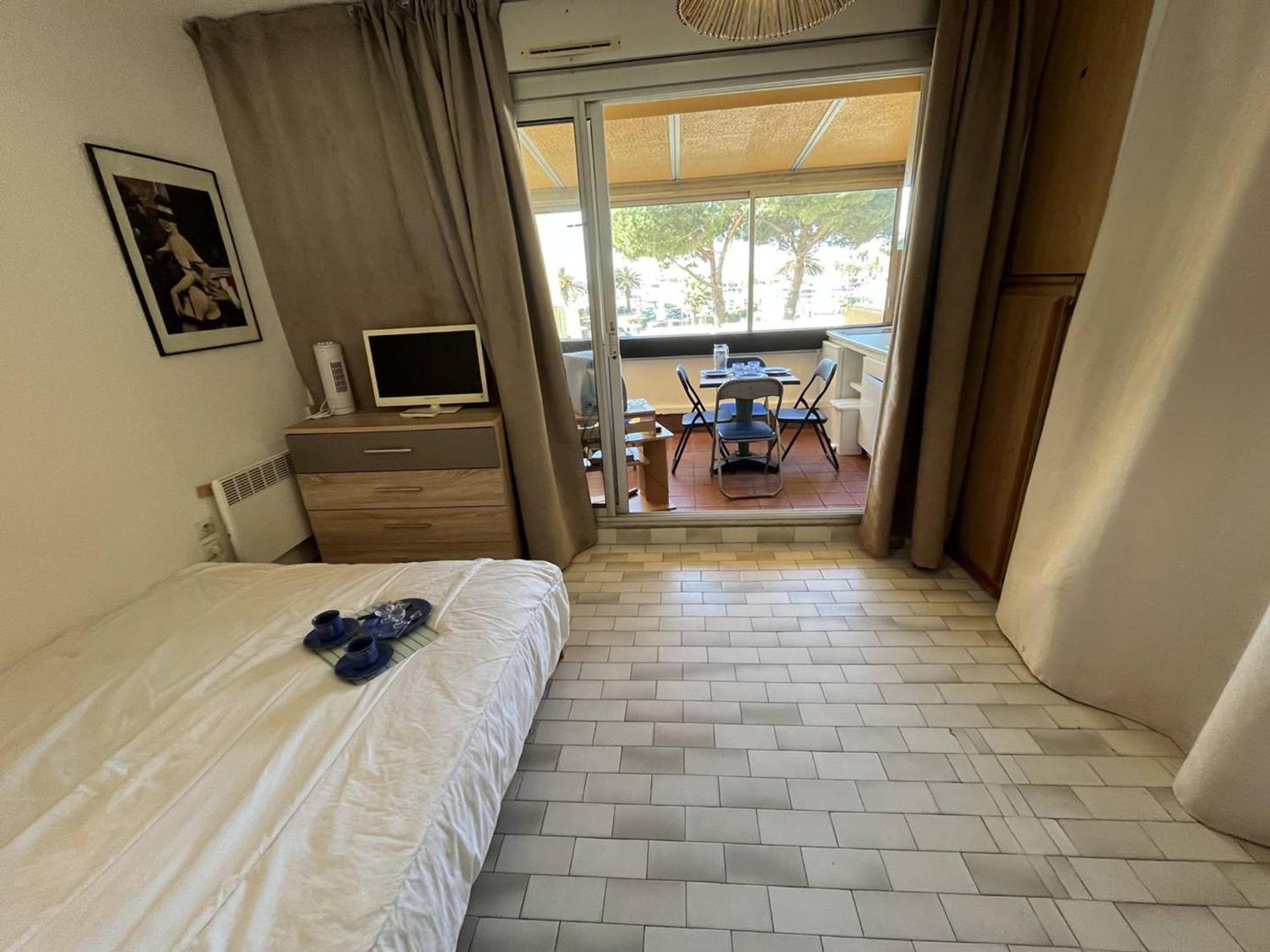 Studio Naturiste Avec Parking Au Cap D'Agde, Proche Plage - Fr-1-249A-15 Apartamento Exterior foto